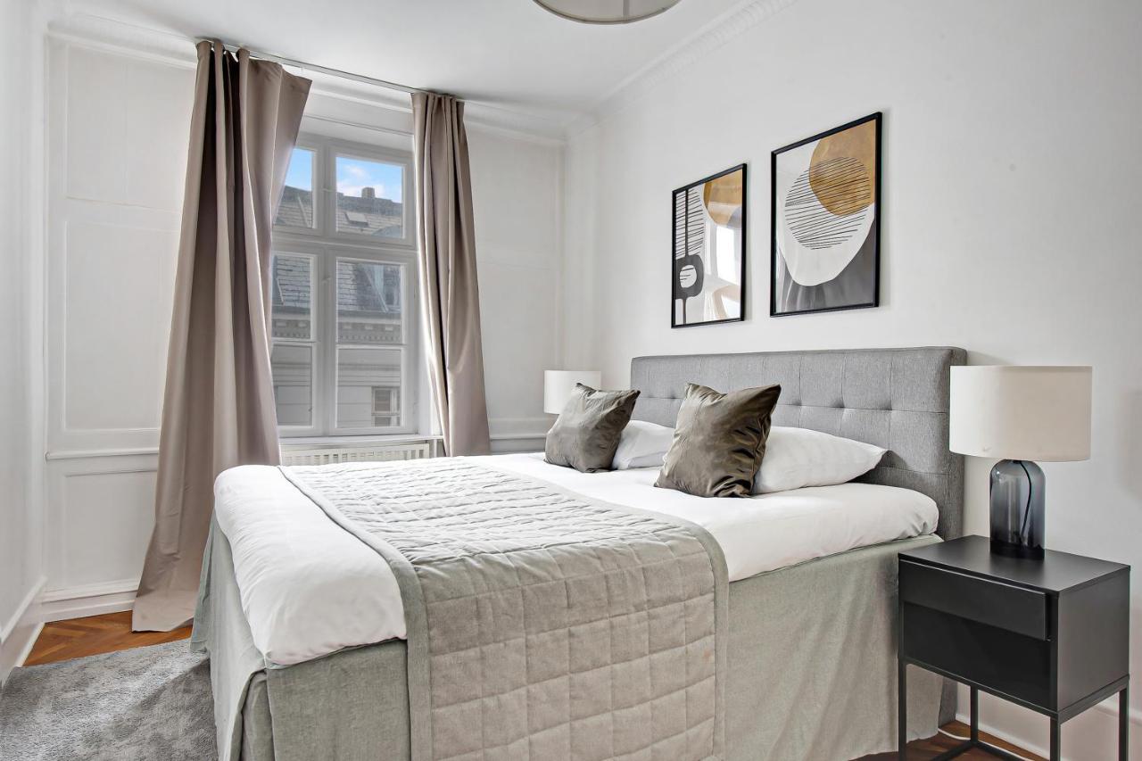 Sanders Square - Spacious Six-Bedroom Apartment Near Amalienborg København Eksteriør bilde
